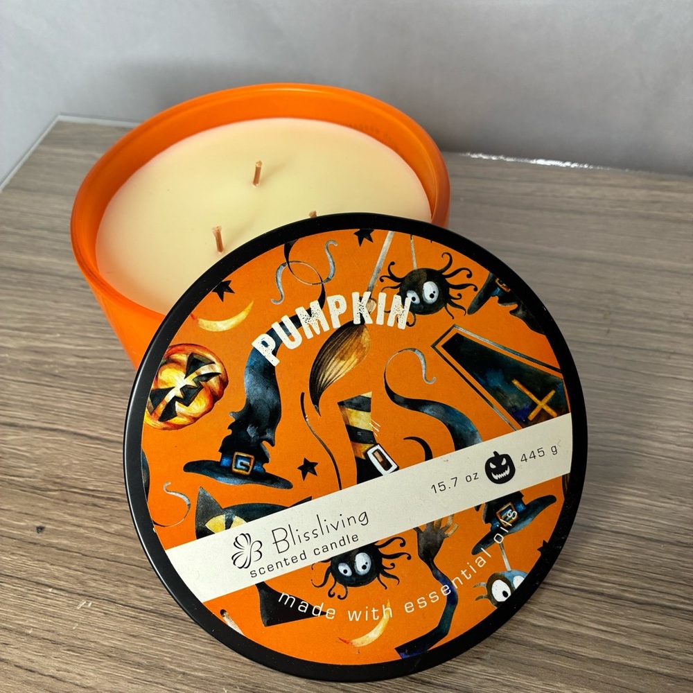 NWT Blissliving Large Pumpkin Scented Candle - Orange